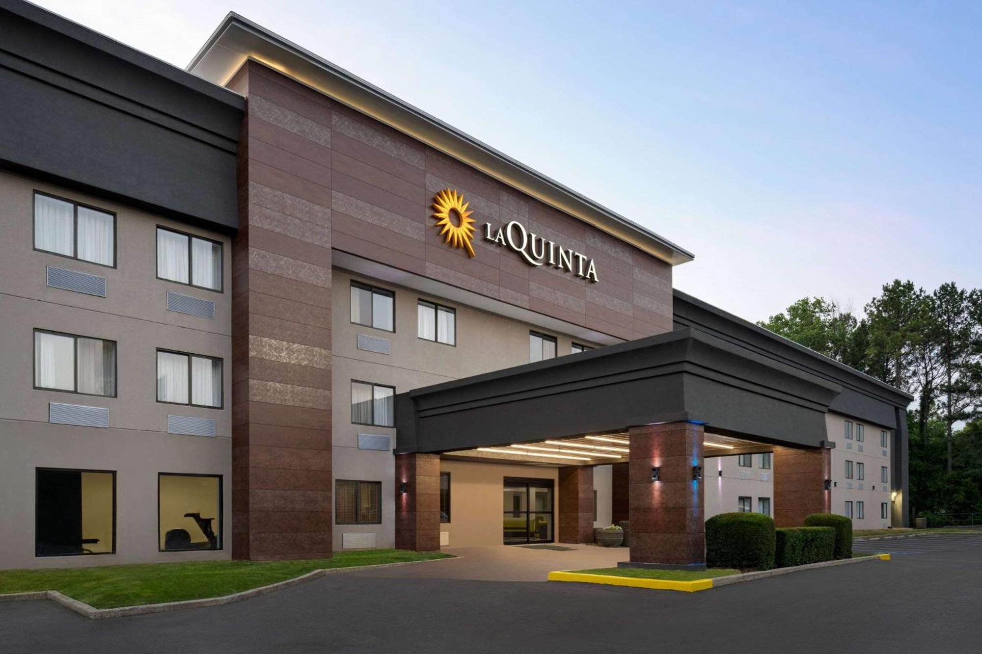 La Quinta Inn Birmingham - Inverness Exterior photo